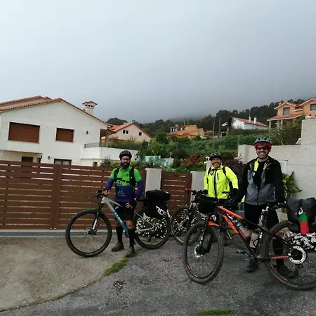 Peregrinos B Casa Alicia * Rosal