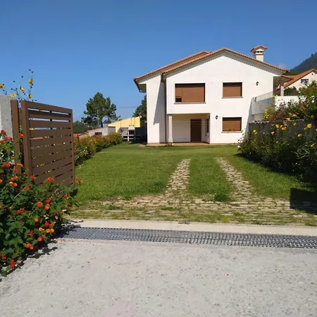 Peregrinos B Casa Alicia Homestay Rosal