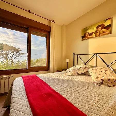 Peregrinos B Casa Alicia منزل للإقامة